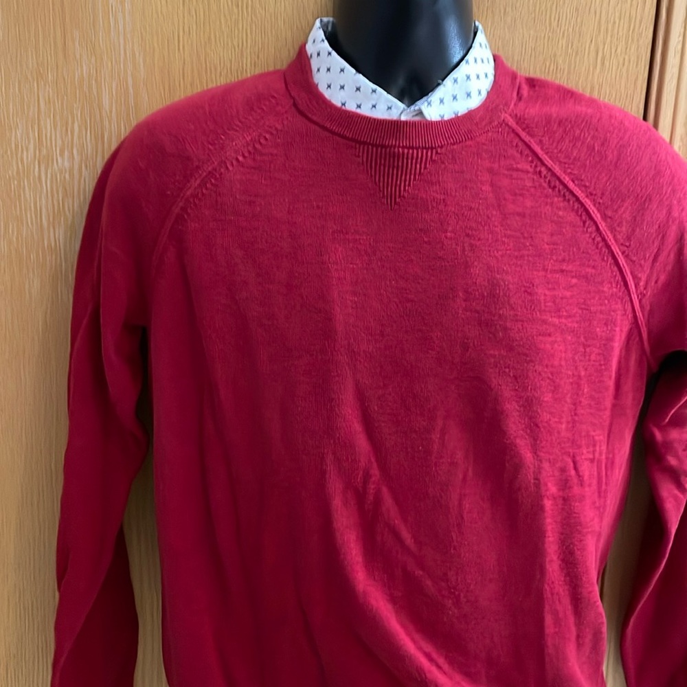 Banana Republic men’s dk red sweater … medium